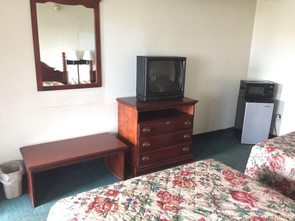 Rodeway Inn ดิคสัน ภายนอก รูปภาพ