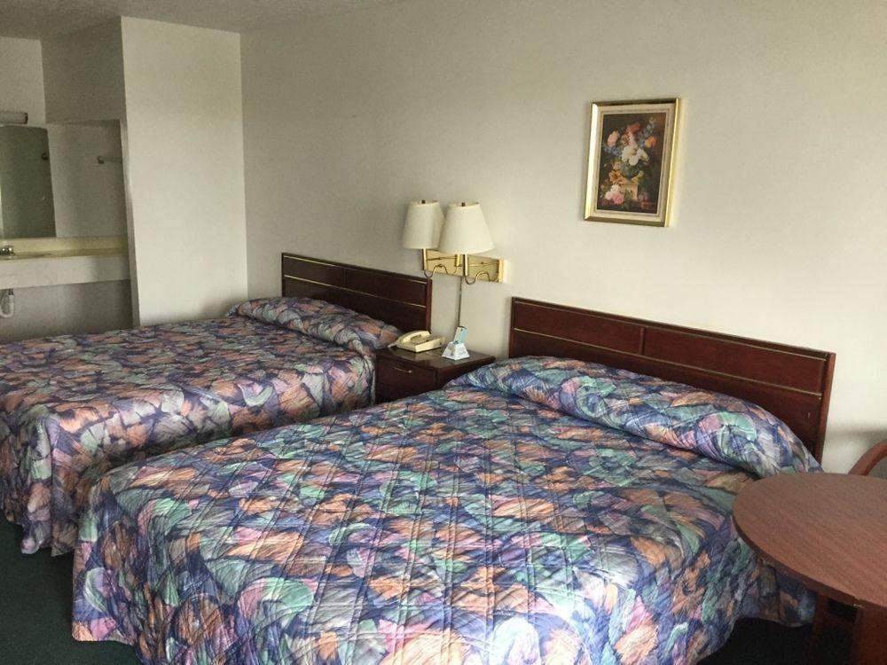 Rodeway Inn ดิคสัน ภายนอก รูปภาพ